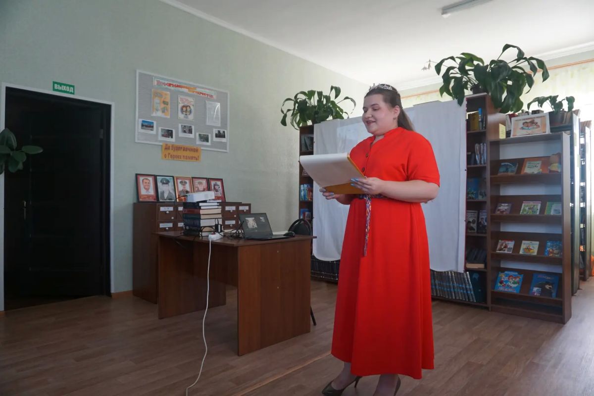 В Большежировской сельской библиотеке состоялся яркий и увлекательный праздник книги под названием «Остров книголюбов» В Большежировской сельской библиотеке состоялся яркий и увлекательный праздник книги под названием «Остров книголюбов»