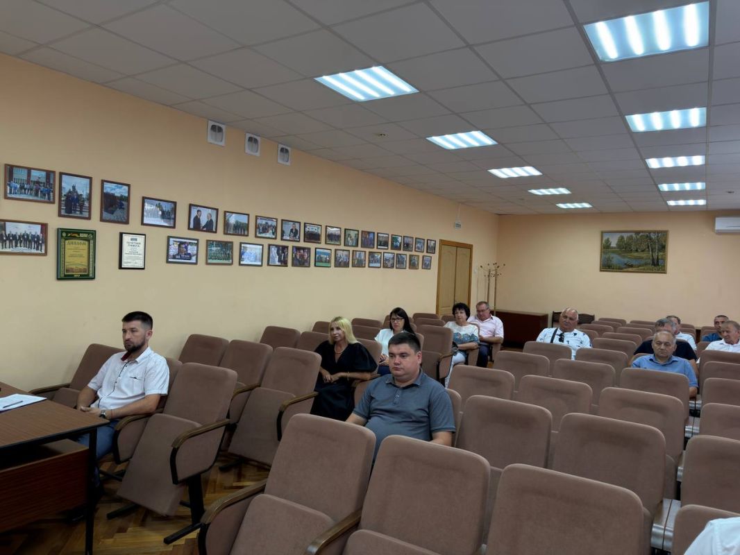Николай Волобуев: Провел рабочее совещание с руководителями структур и главами МО Беловского района Николай Волобуев: Провел рабочее совещание с руководителями структур и главами МО Беловского района
