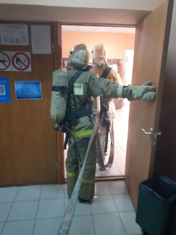 В двенадцати школах Солнцевского района проведены учения и инструктажи для педсостава В двенадцати школах Солнцевского района проведены учения и инструктажи для педсостава