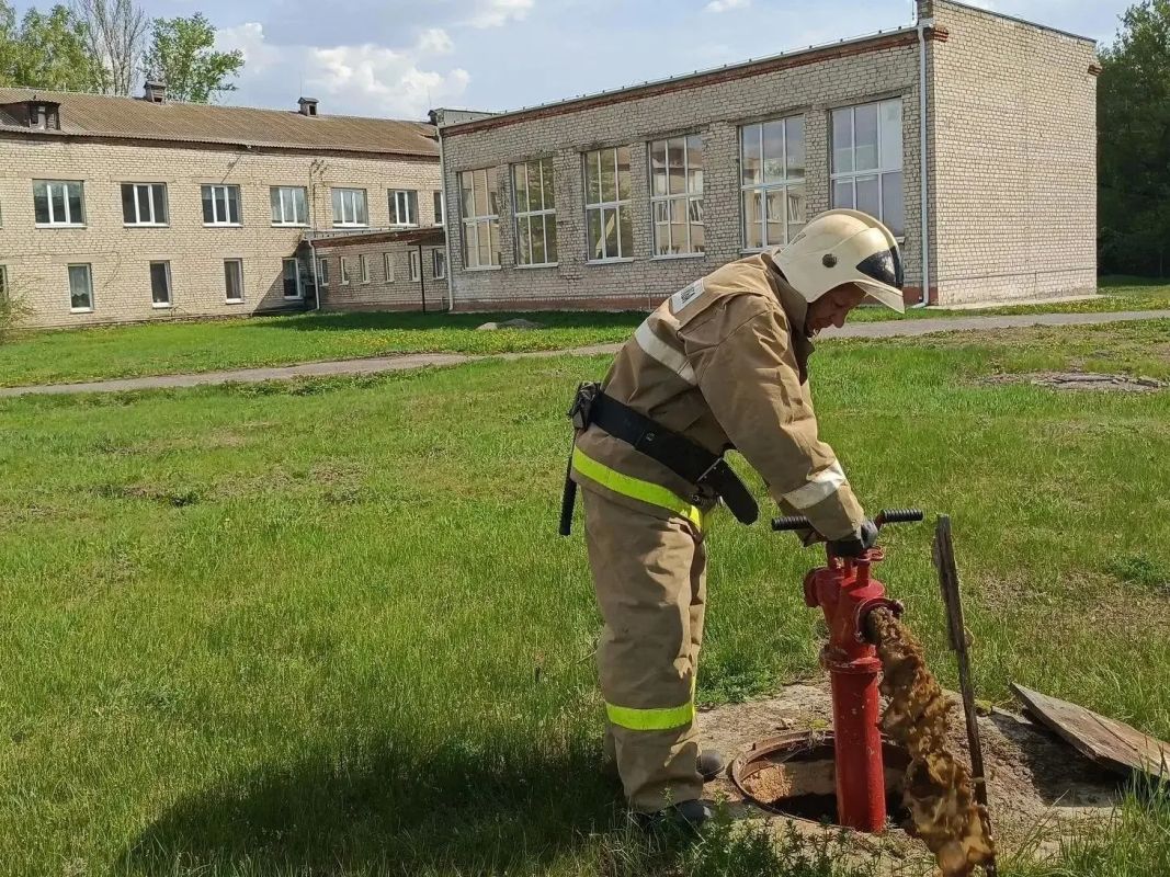 В двенадцати школах Солнцевского района проведены учения и инструктажи для педсостава В двенадцати школах Солнцевского района проведены учения и инструктажи для педсостава