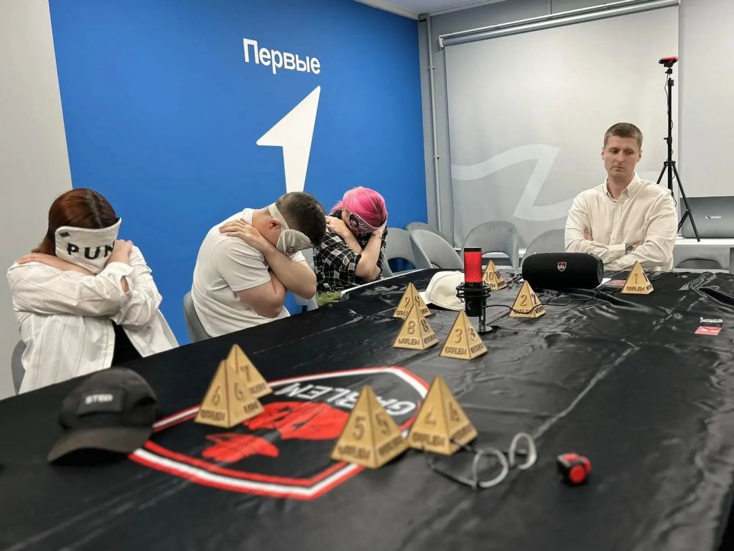 В курском молодёжном центре «Спектр» состоялась игра «Полемика» — вариант «Мафии» в соревновательном формате В курском молодёжном центре «Спектр» состоялась игра «Полемика» — вариант «Мафии» в соревновательном формате