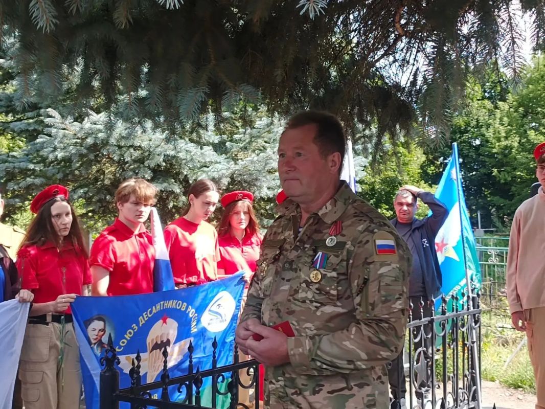 Сегодня исполняется 27 лет с момента героической гибели в Дагестане нашего земляка Сергея Костина Сегодня исполняется 27 лет с момента героической гибели в Дагестане нашего земляка Сергея Костина