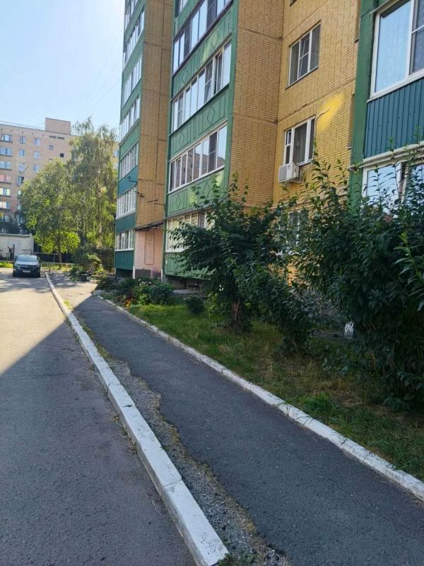 В ходе рассмотрения обращений жителей по поручению государственной жилищной инспекции Курской области ООО УК "Соловушка" выполнены работы по покосу сорной растительности на придомовых территориях многоквартирных домов №3 по... В ходе рассмотрения обращений жителей по поручению государственной жилищной инспекции Курской области ООО УК "Соловушка" выполнены работы по покосу сорной растительности на придомовых территориях многоквартирных домов №3 по...