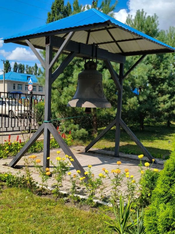 Губернатор Курской области оценил обновленный ФОК в Поныровском районе Губернатор Курской области оценил обновленный ФОК в Поныровском районе