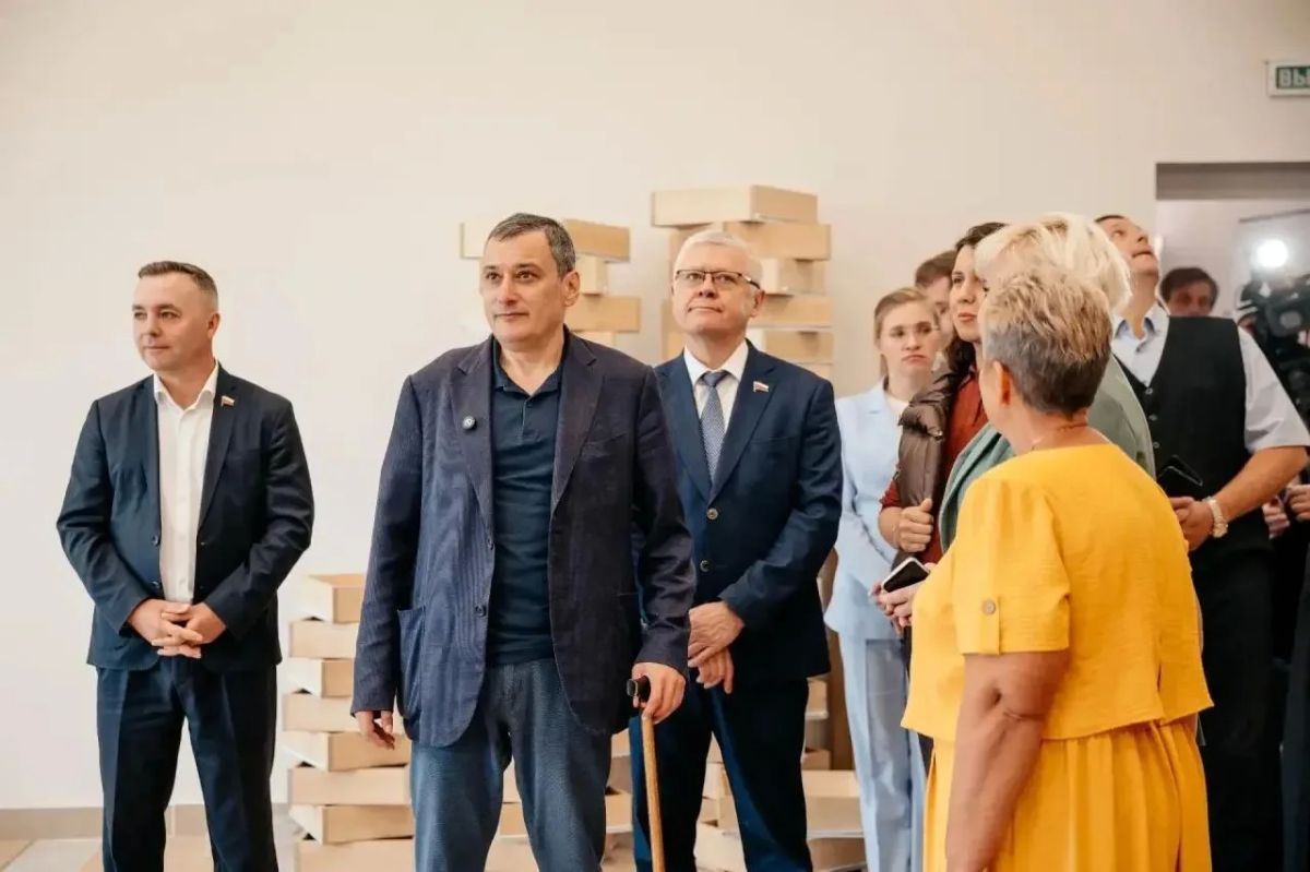Губернатор проверил ремонт школы и ФАП в Поныровском районе Губернатор проверил ремонт школы и ФАП в Поныровском районе