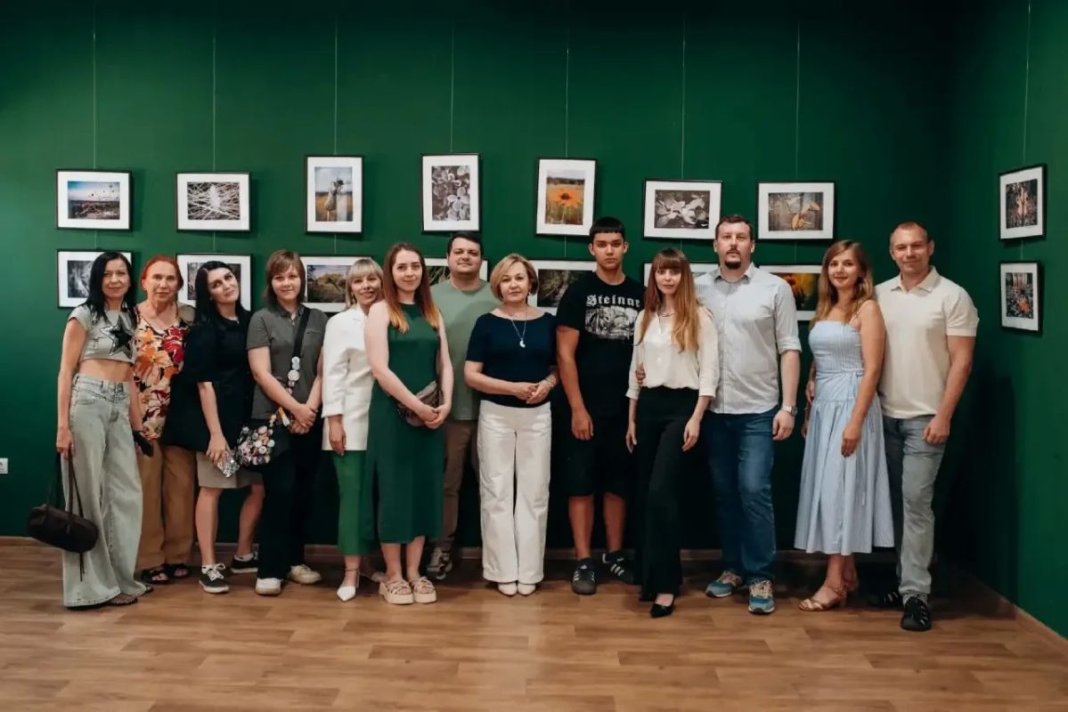 На выходных в «Веранде» открылась выставка мобильных фотографий На выходных в «Веранде» открылась выставка мобильных фотографий