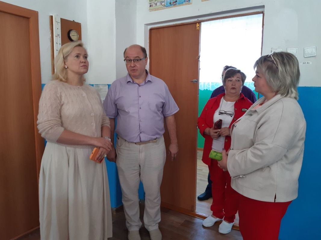 Екатерина Харченко: Дать качественные знания и обеспечить безопасность детей Екатерина Харченко: Дать качественные знания и обеспечить безопасность детей
