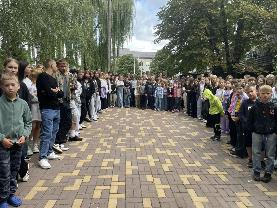 Комплексные занятия по безопасности в санатории "Соловушка" и детском лагере имени Зои Космодемьянской Комплексные занятия по безопасности в санатории "Соловушка" и детском лагере имени Зои Космодемьянской