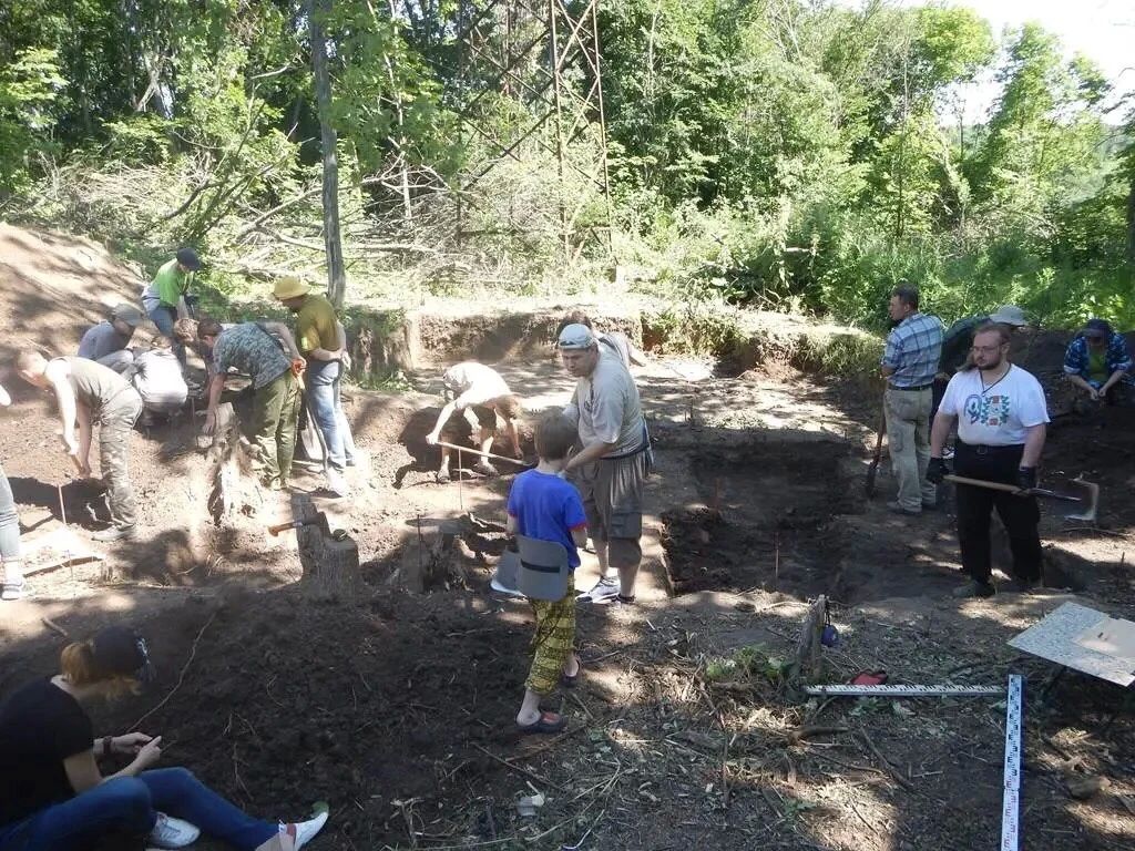 15 августа в России ежегодно отмечается День археолога 15 августа в России ежегодно отмечается День археолога
