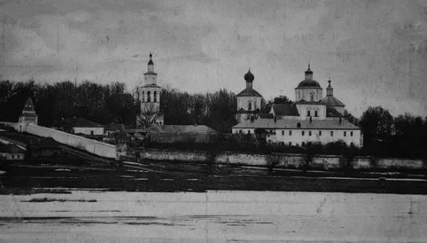 Сегодня мы расскажем про один из древнейших монастырей региона — «Комплекс зданий Никольского монастыря» в Рыльском районе Сегодня мы расскажем про один из древнейших монастырей региона — «Комплекс зданий Никольского монастыря» в Рыльском районе