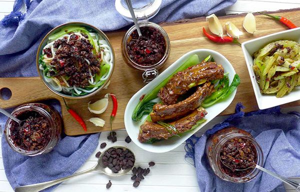 Острый соус из черных ферментированных бобов: простота и вкус