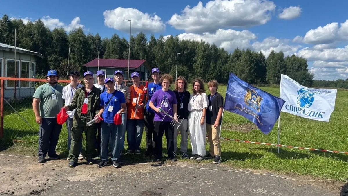 Курские школьники – победители Всероссийского чемпионата «Воздушно-инженерная школа» Курские школьники – победители Всероссийского чемпионата «Воздушно-инженерная школа»