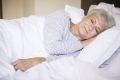 5 привычек, которые стоит исключить из постели после 60