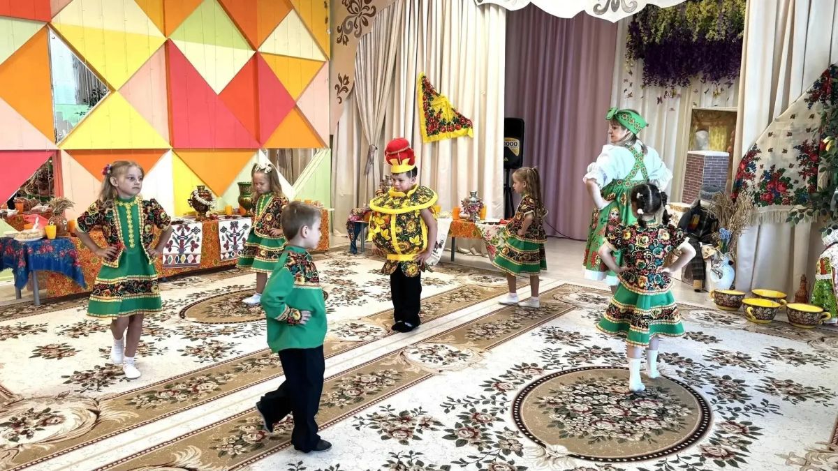 детском саду № 20 прошло мероприятие «Самовар пыхтит — чаёк всех веселит!» детском саду № 20 прошло мероприятие «Самовар пыхтит — чаёк всех веселит!»