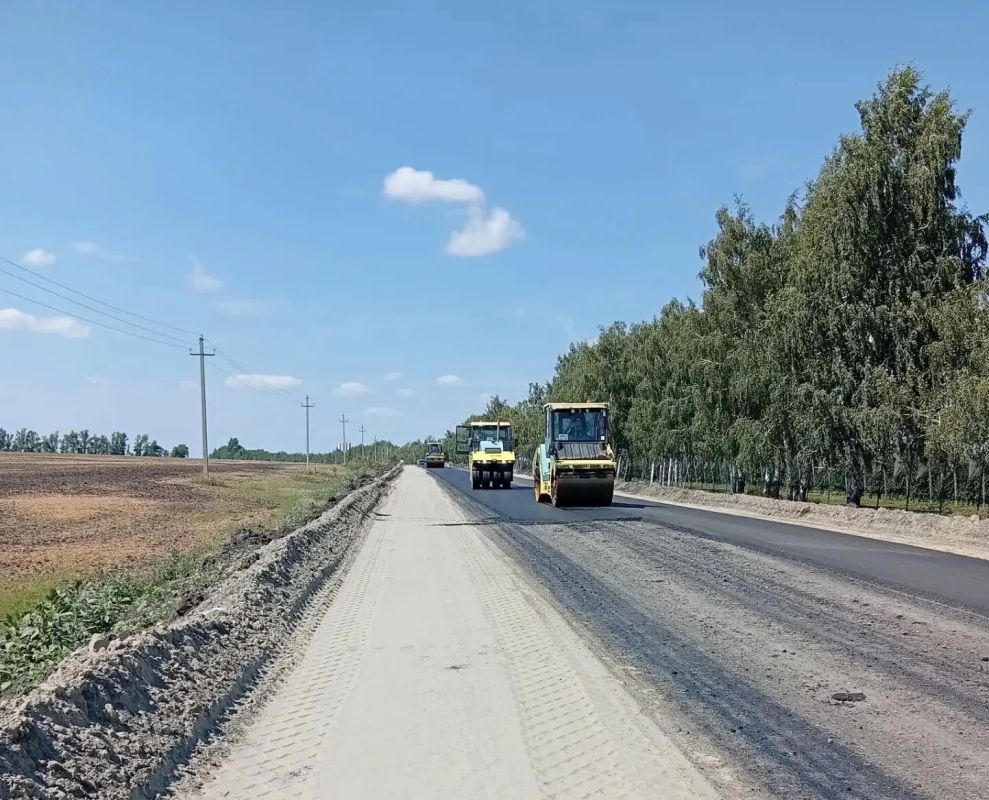В Мантуровском районе в селе Большие Бутырки продолжают строительство автодороги к плодохранилищу на 6 тонн продукции В Мантуровском районе в селе Большие Бутырки продолжают строительство автодороги к плодохранилищу на 6 тонн продукции