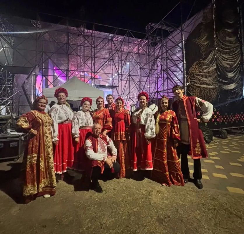 Вокальный ансамбль «Русский стиль» представил Курск на IX Международном фестивале этнокультурных традиций «Кліч Палесся» в Беларуси Вокальный ансамбль «Русский стиль» представил Курск на IX Международном фестивале этнокультурных традиций «Кліч Палесся» в Беларуси