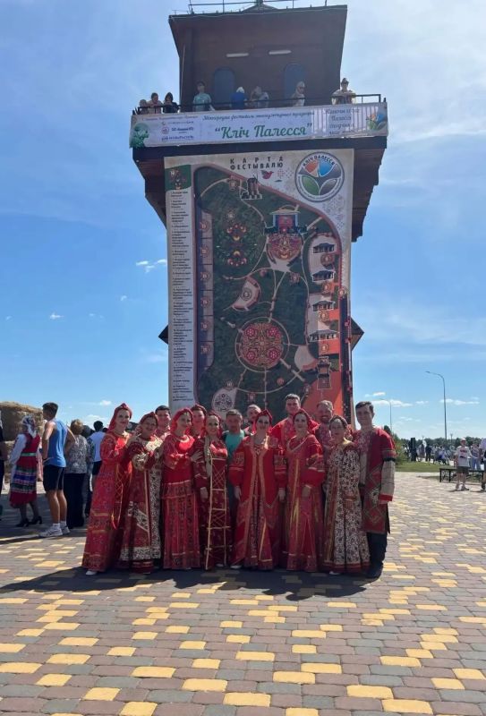 Вокальный ансамбль «Русский стиль» представил Курск на IX Международном фестивале этнокультурных традиций «Кліч Палесся» в Беларуси Вокальный ансамбль «Русский стиль» представил Курск на IX Международном фестивале этнокультурных традиций «Кліч Палесся» в Беларуси