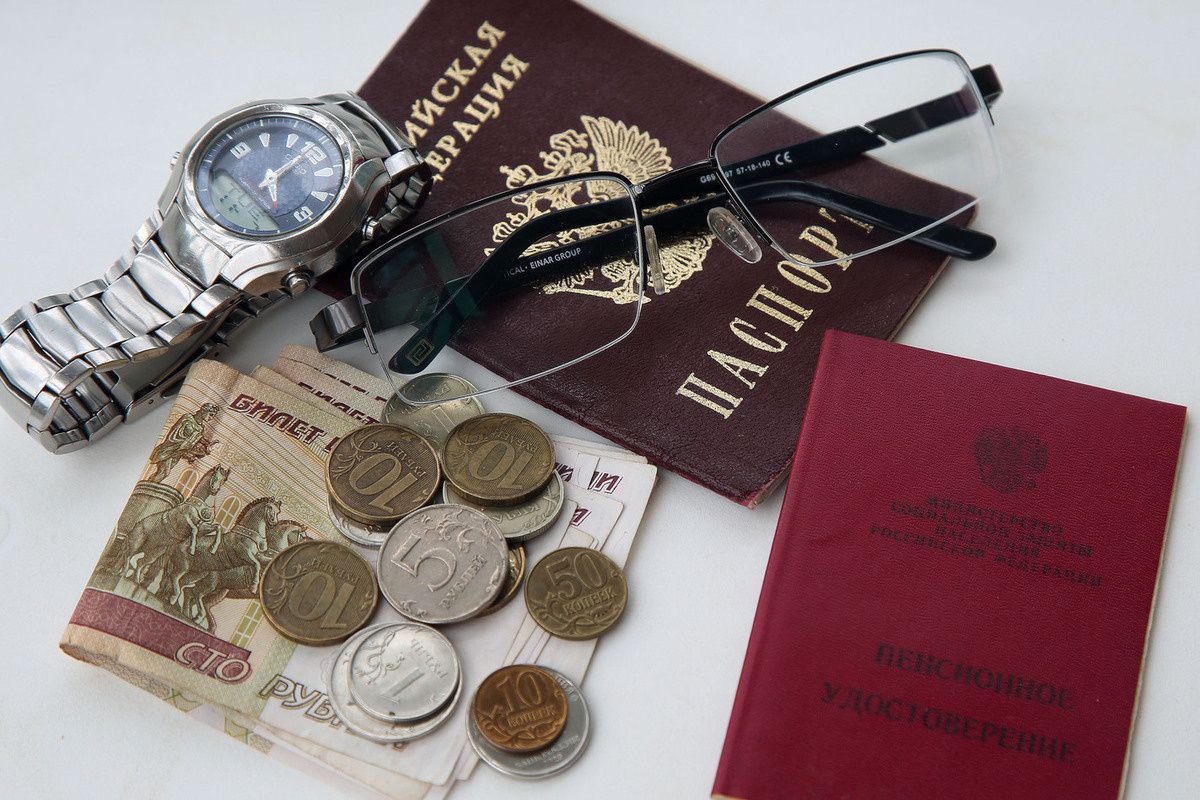 Что нужно знать работающим пенсионерам о зарплате для трех ИПК
