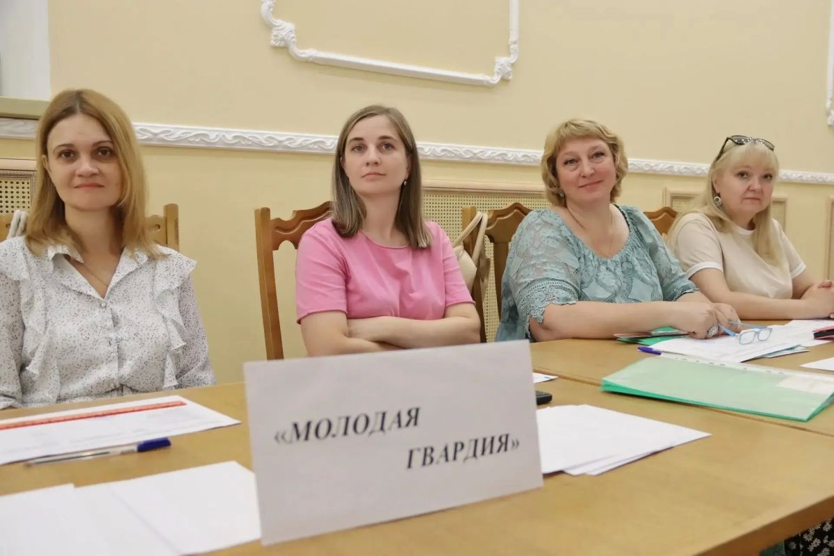 В Курске состоялась жеребьевка по распределению эфирного времени и печатных площадей в региональных средствах массовой информации для проведения предвыборной агитации на выборах депутатов Государственной Думы России и... В Курске состоялась жеребьевка по распределению эфирного времени и печатных площадей в региональных средствах массовой информации для проведения предвыборной агитации на выборах депутатов Государственной Думы России и...