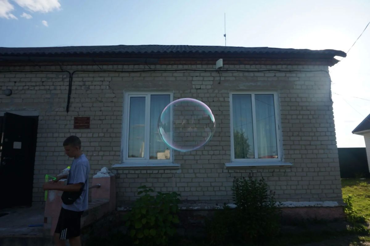 В Большежировской сельской библиотеке прошел праздник мыльных пузырей "Пузыри воздушные, такие непослушные" В Большежировской сельской библиотеке прошел праздник мыльных пузырей "Пузыри воздушные, такие непослушные"