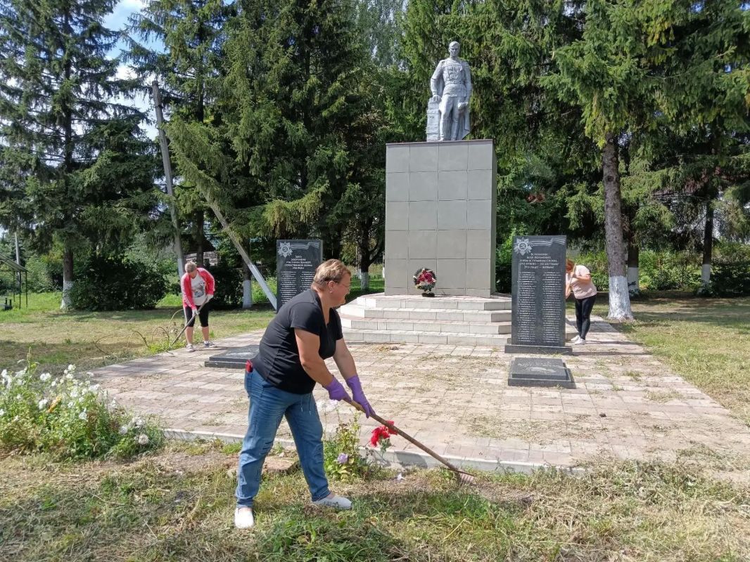 Десятилетия прошли после окончания Великой Отечественной войны, но благодарные потомки бережно хранят помять о событиях того времени
