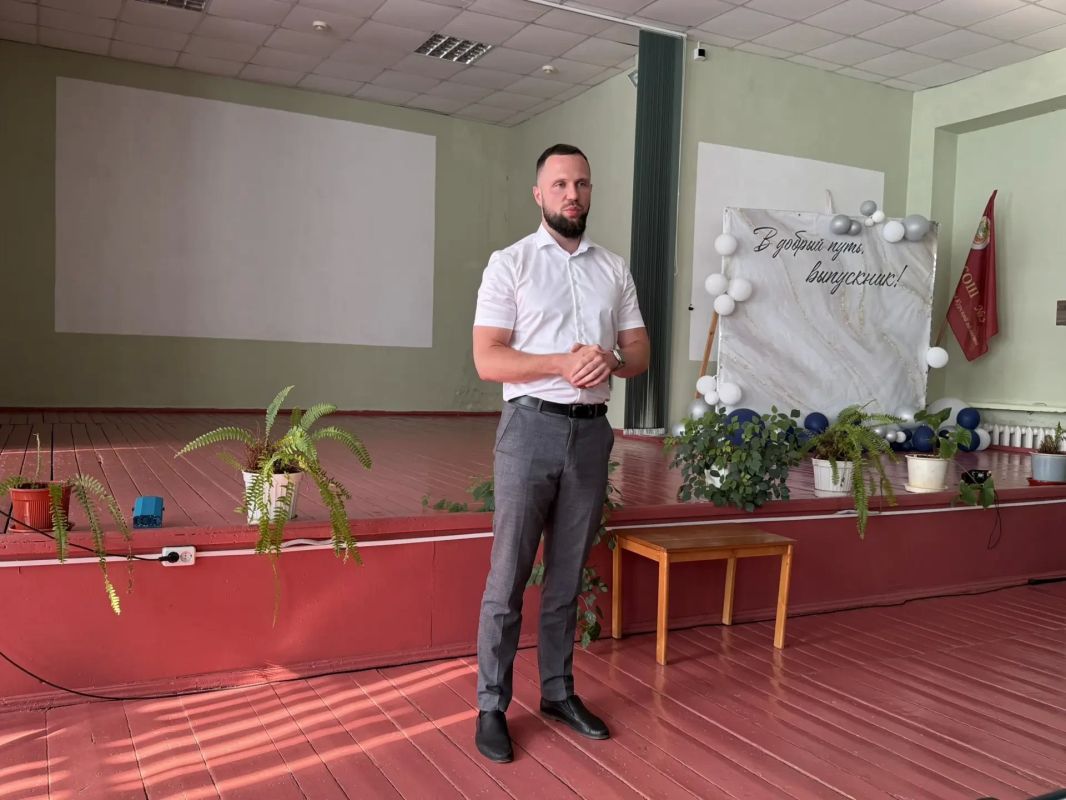 Виталий Кочергин: Продолжаются рабочие встречи депутатов Курской областной Думы Алексея Золотарёва, Александра Трубникова и Игоря Зори с жителями города Виталий Кочергин: Продолжаются рабочие встречи депутатов Курской областной Думы Алексея Золотарёва, Александра Трубникова и Игоря Зори с жителями города