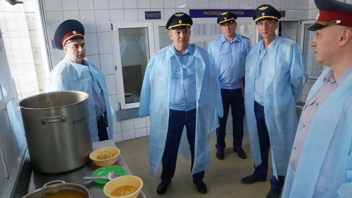Прокурор Курской области проверил условия и порядок содержания лиц в следственном изоляторе Прокурор Курской области проверил условия и порядок содержания лиц в следственном изоляторе