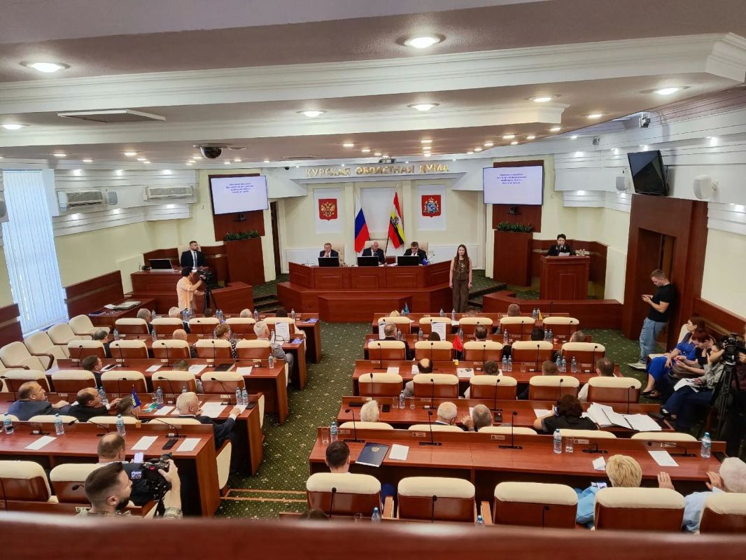 Началось заключительное, 65-е заседание Курской областной Думы VII созыва
