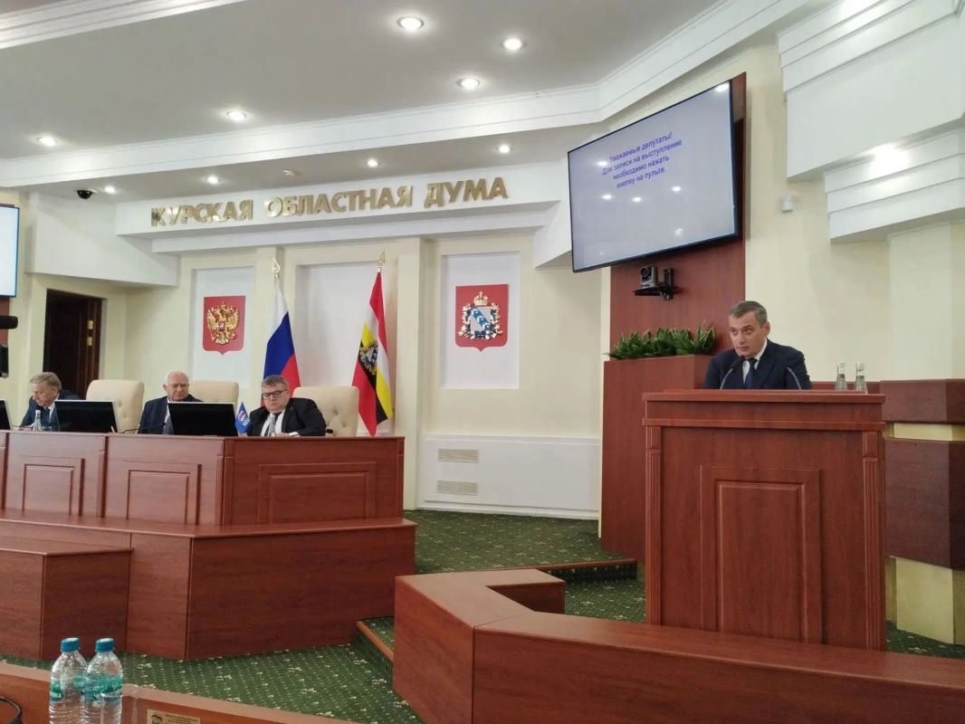 Александр Хинштейн поблагодарил курских депутатов за работу