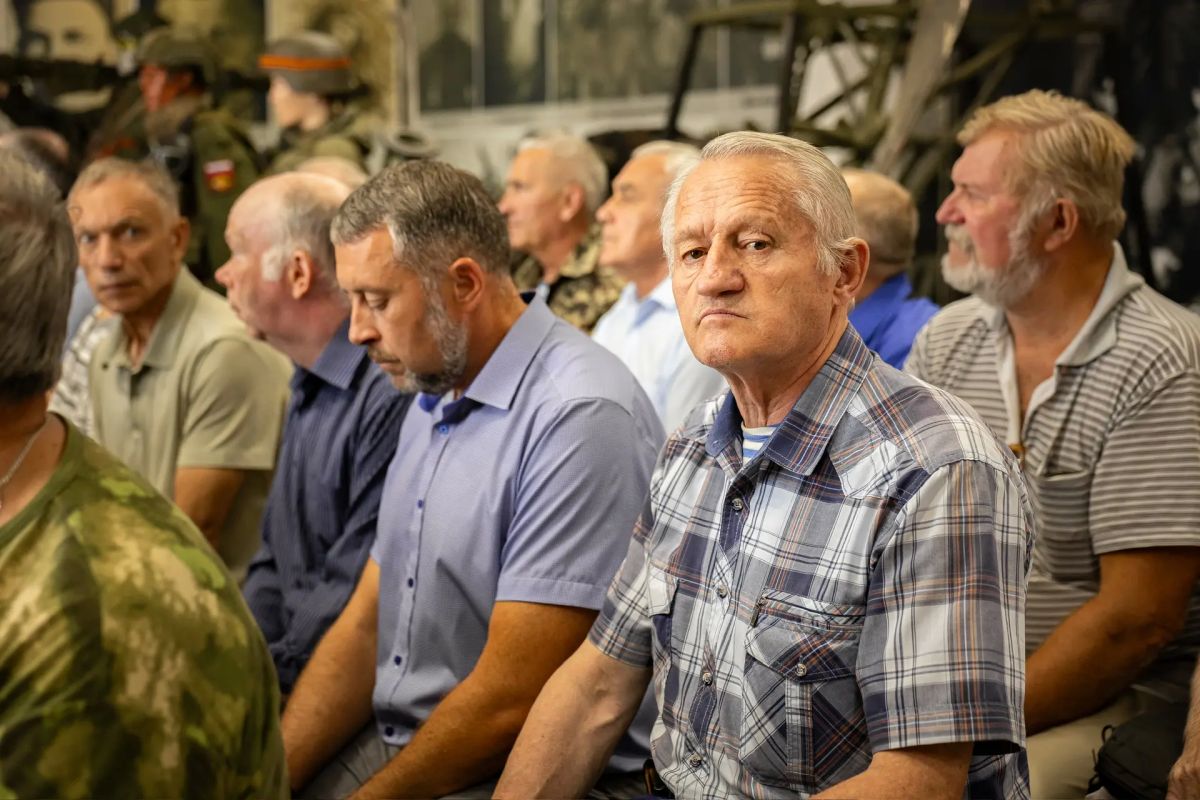 Сегодня мне выпала честь побывать в музее Курской битвы местного поискового отряда «Курган», которому исполнилось 10 лет Сегодня мне выпала честь побывать в музее Курской битвы местного поискового отряда «Курган», которому исполнилось 10 лет