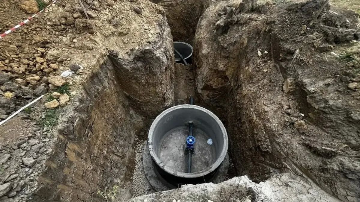 В Курске в поселке «Соловьиный» продолжают строить водопровод В Курске в поселке «Соловьиный» продолжают строить водопровод