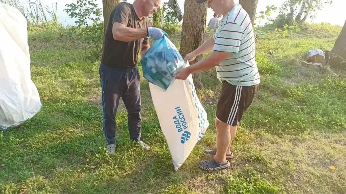 В Курской области подведены промежуточные итоги Всероссийской акции «Вода России» В Курской области подведены промежуточные итоги Всероссийской акции «Вода России»