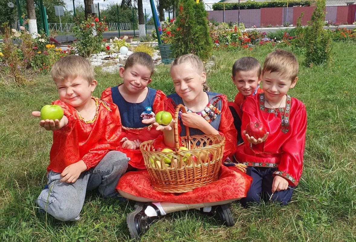 Воспитанники Щигровского центра соцпомощи «Импульс» окунулись в атмосферу одного из самых светлых православных праздников – Яблочный Спас Воспитанники Щигровского центра соцпомощи «Импульс» окунулись в атмосферу одного из самых светлых православных праздников – Яблочный Спас
