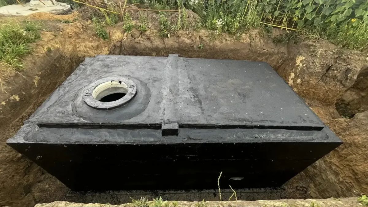В поселке «Соловьиный» продолжают строить водопровод В поселке «Соловьиный» продолжают строить водопровод