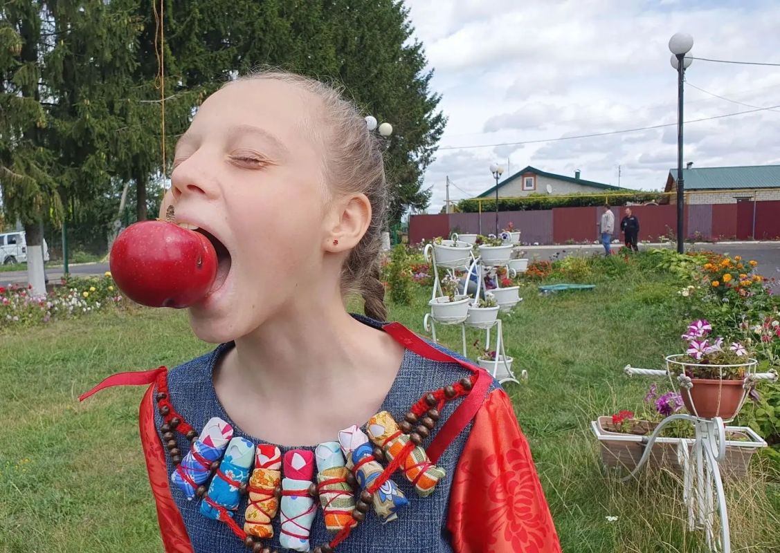 Воспитанники Щигровского центра соцпомощи «Импульс» окунулись в атмосферу одного из самых светлых православных праздников – Яблочный Спас Воспитанники Щигровского центра соцпомощи «Импульс» окунулись в атмосферу одного из самых светлых православных праздников – Яблочный Спас