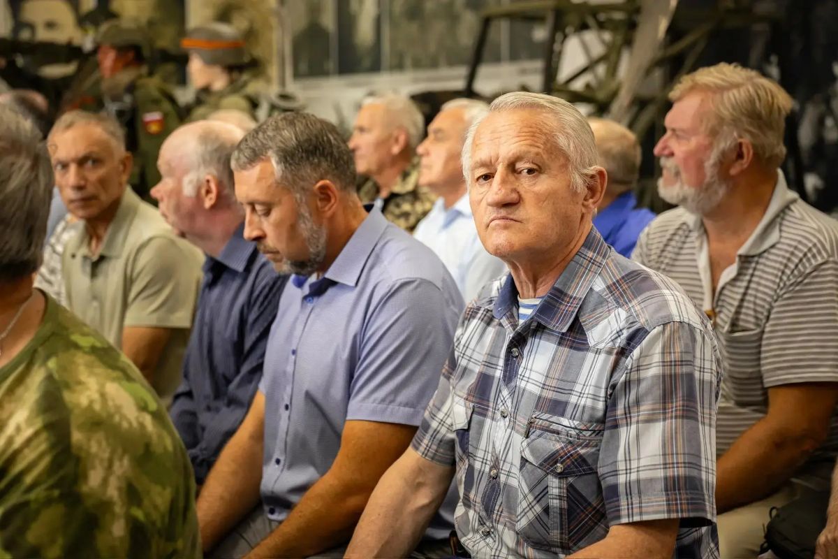 Музей Курской битвы поискового отряда «Курган» отмечает 10-летие Музей Курской битвы поискового отряда «Курган» отмечает 10-летие