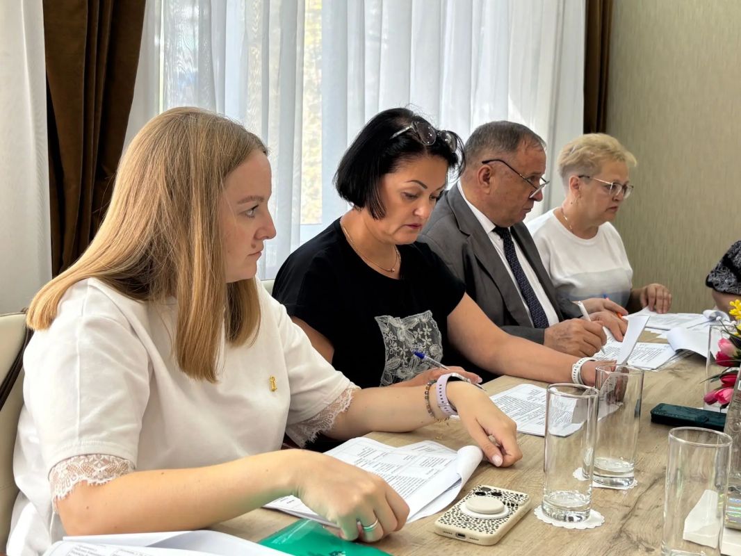 Состоялось очередное заседание оргкомитета областного благотворительного марафона «Мир детства» Состоялось очередное заседание оргкомитета областного благотворительного марафона «Мир детства»