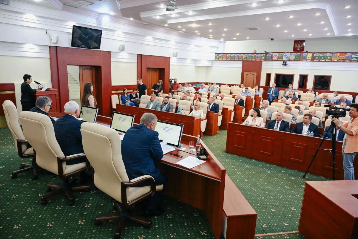 На 65-м заседании Курской областной Думы депутаты приняли важное решение — назначили мирового судью судебного участка № 1 г. Обояни и Обоянского района на неограниченный срок полномочий На 65-м заседании Курской областной Думы депутаты приняли важное решение — назначили мирового судью судебного участка № 1 г. Обояни и Обоянского района на неограниченный срок полномочий