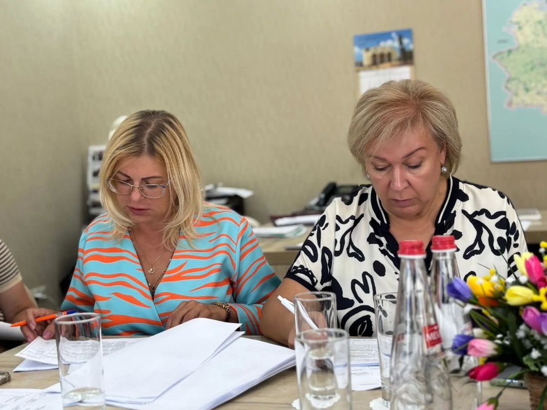 Состоялось очередное заседание оргкомитета областного благотворительного марафона «Мир детства» Состоялось очередное заседание оргкомитета областного благотворительного марафона «Мир детства»
