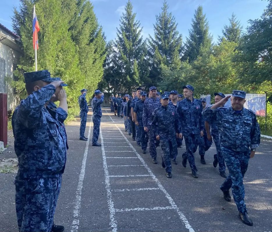 В ИК-2 УФСИН России по Курской области прошли торжественные мероприятия ко Дню флага России В ИК-2 УФСИН России по Курской области прошли торжественные мероприятия ко Дню флага России