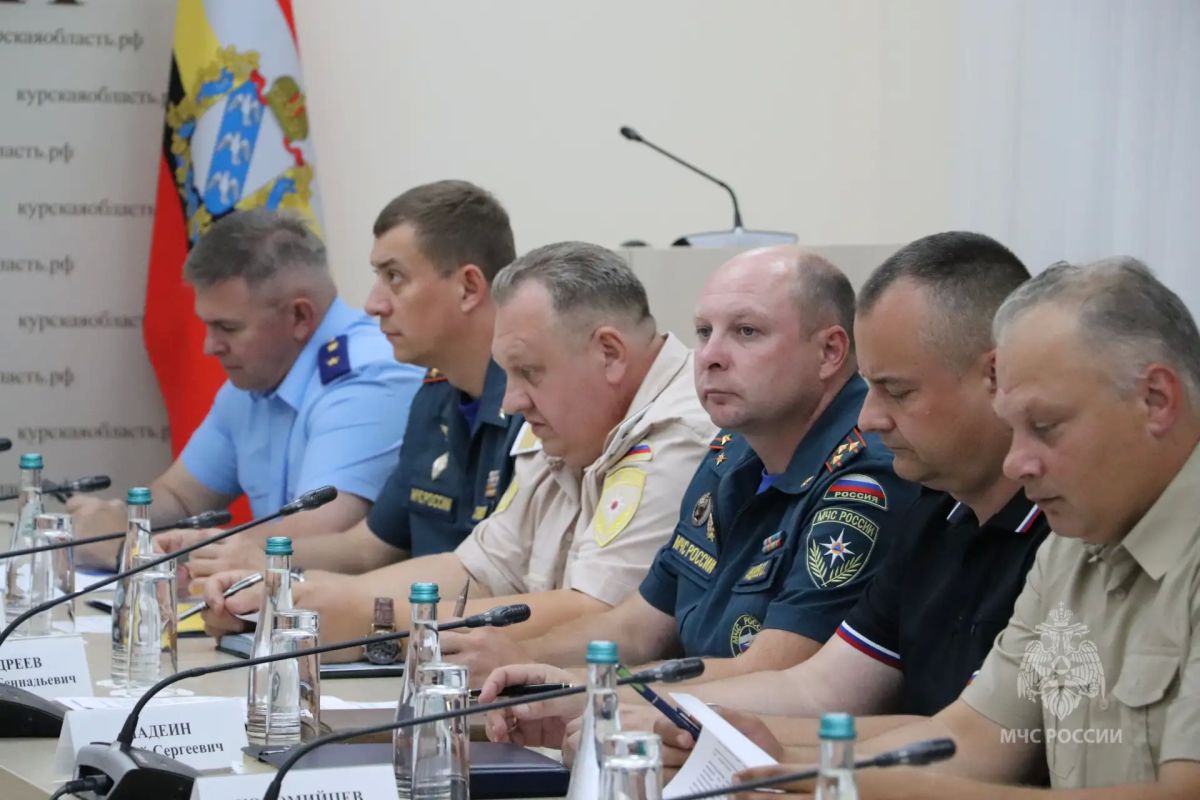 Курские спасатели МЧС России обсудили актуальные вопросы безопасности Курские спасатели МЧС России обсудили актуальные вопросы безопасности