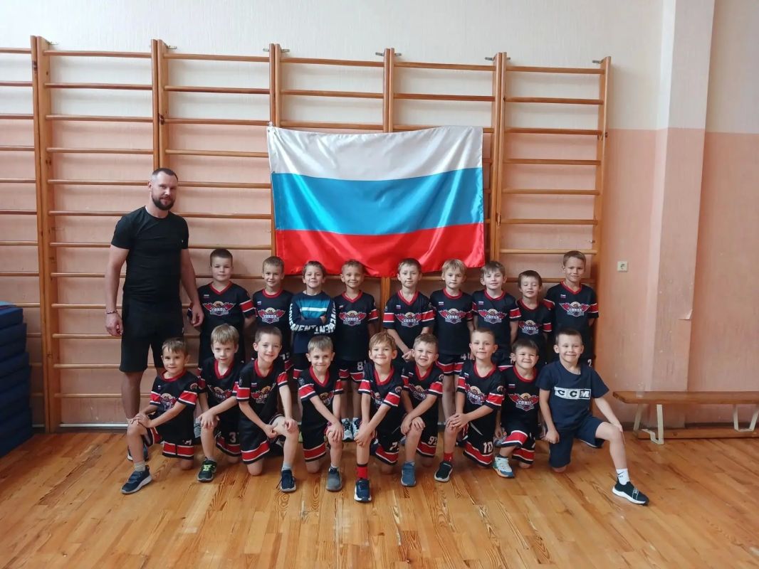 С ДНЁМ ГОСУДАРСТВЕННОГО ФЛАГА! С ДНЁМ ГОСУДАРСТВЕННОГО ФЛАГА!