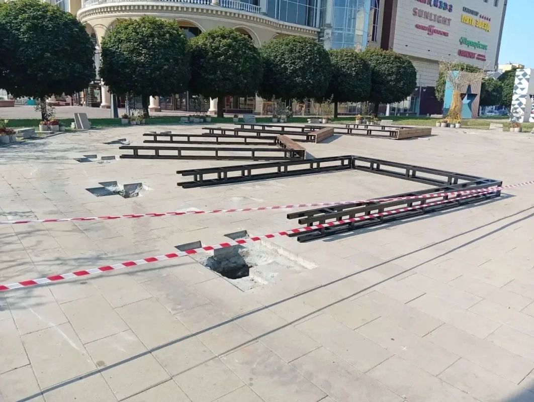 На Театральной площади Курска обустроят ещё одно место для отдыха с качелями