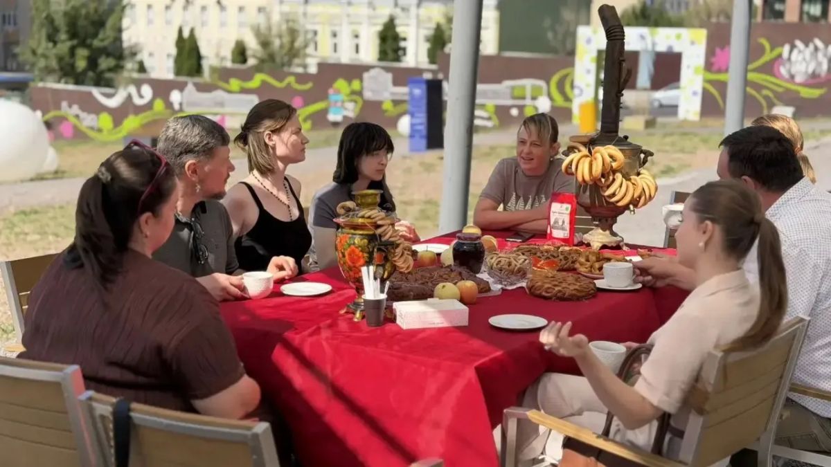 Чайные истории Курска: традиции купеческого чаепития и городские легенды Чайные истории Курска: традиции купеческого чаепития и городские легенды