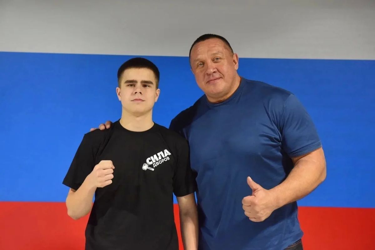 С ДНЁМ ГОСУДАРСТВЕННОГО ФЛАГА! С ДНЁМ ГОСУДАРСТВЕННОГО ФЛАГА!