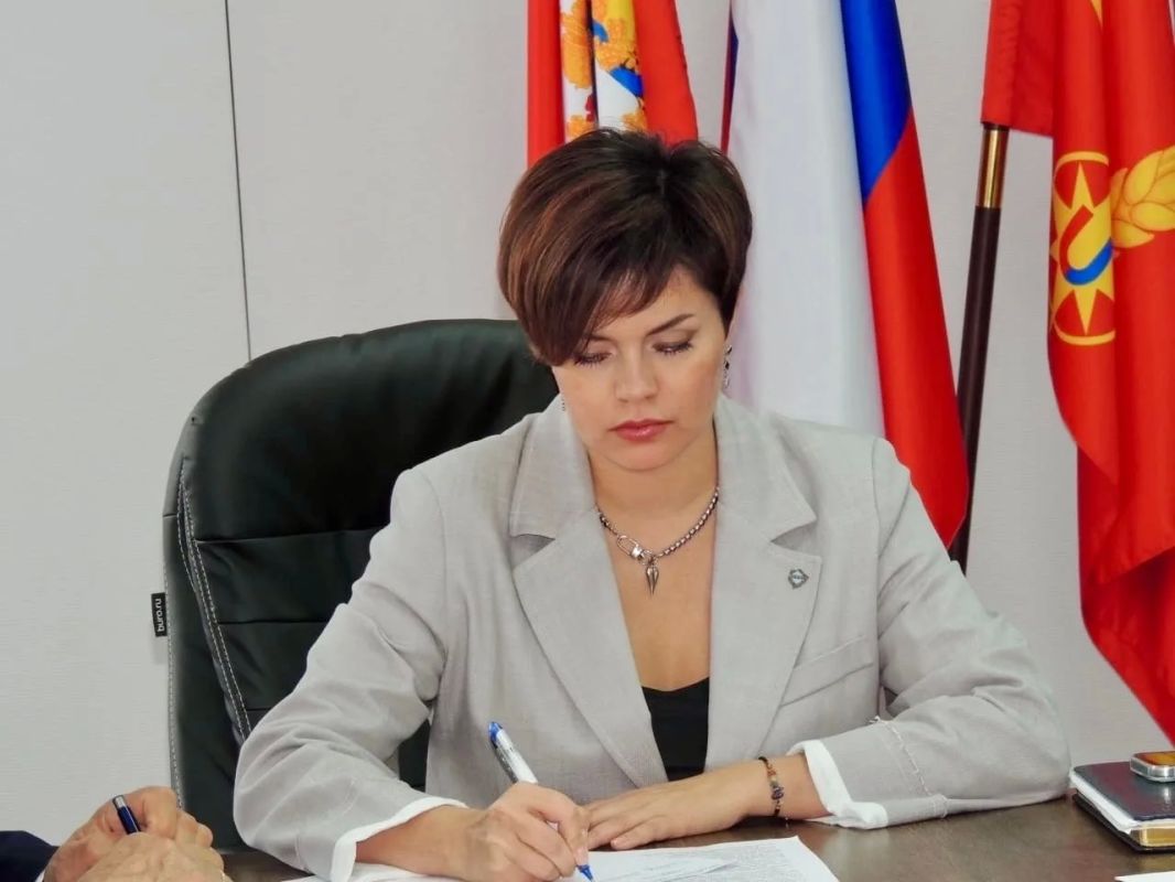 С ДНЁМ ГОСУДАРСТВЕННОГО ФЛАГА! С ДНЁМ ГОСУДАРСТВЕННОГО ФЛАГА!