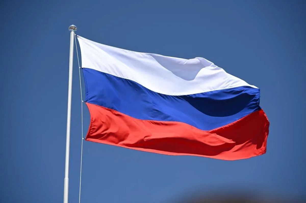 На Полугоре торжественно отметили День Государственного флага На Полугоре торжественно отметили День Государственного флага