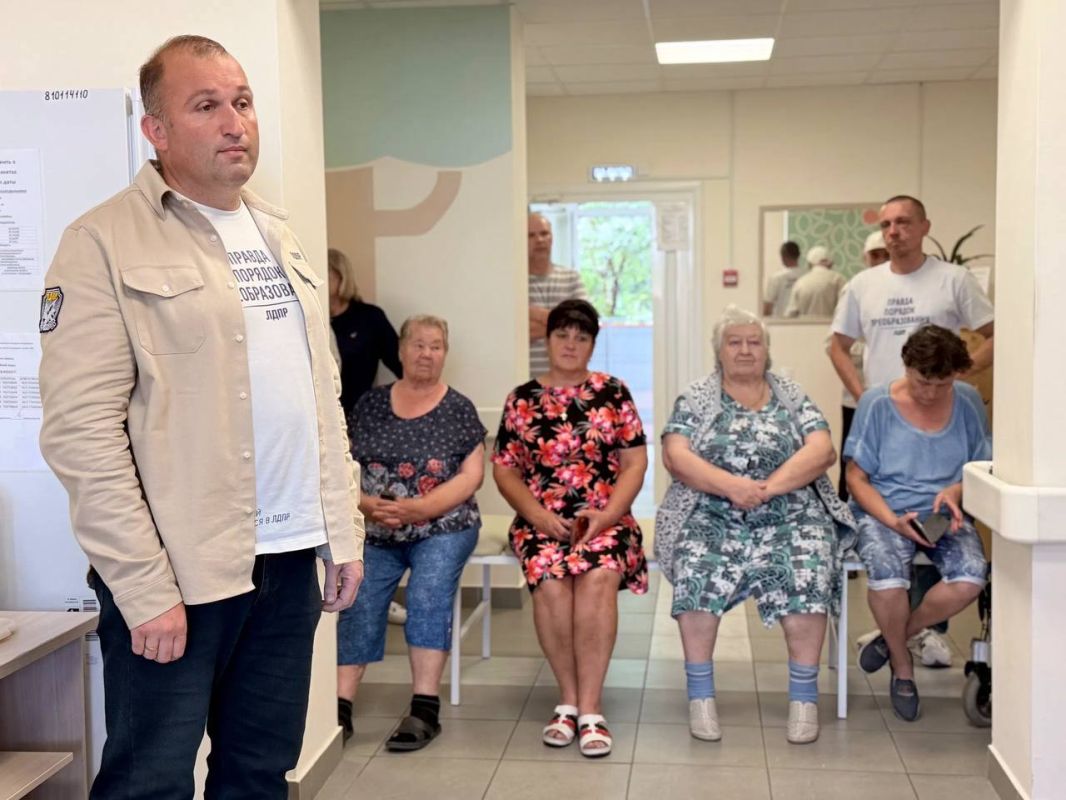 Алексей Томанов: Сегодня в рамках Всероссийской приемной «Большой команды ЛДПР» мы посетили пункт временного размещения жителей приграничья Алексей Томанов: Сегодня в рамках Всероссийской приемной «Большой команды ЛДПР» мы посетили пункт временного размещения жителей приграничья