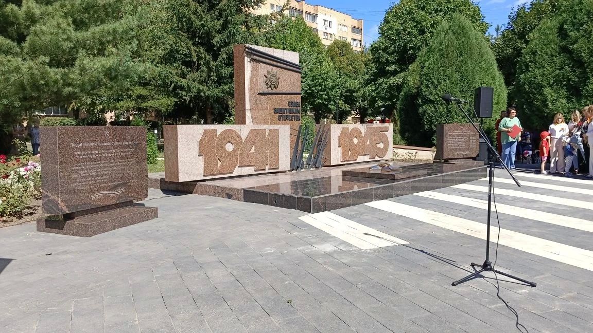 В Железногорске 23 августа зажгли Вечный огонь В Железногорске 23 августа зажгли Вечный огонь