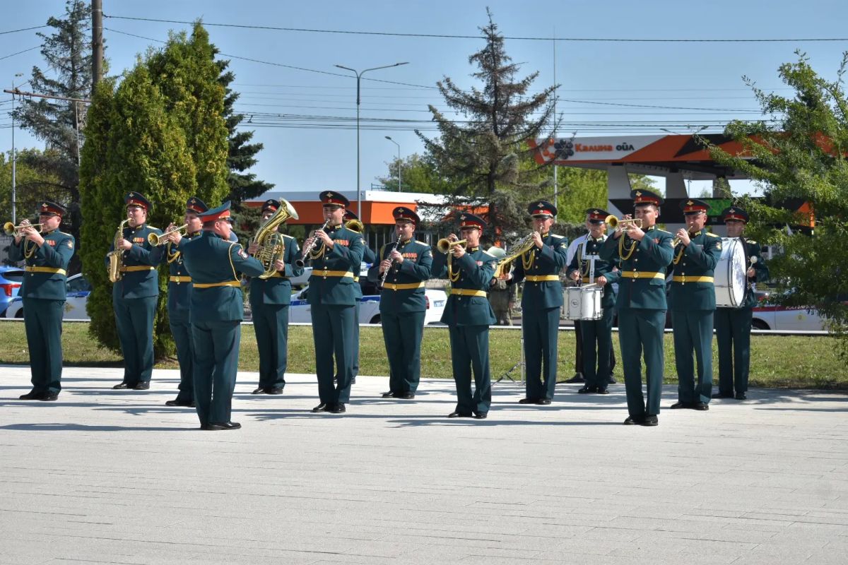 Партийцы почтили память героев Курской битвы Партийцы почтили память героев Курской битвы